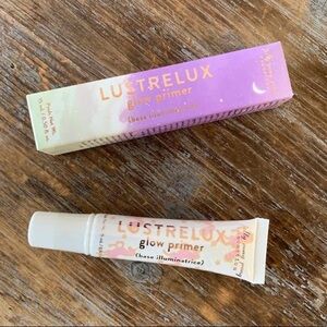 Jelly Pong Pong LustreLux Glow Primer Makeup
